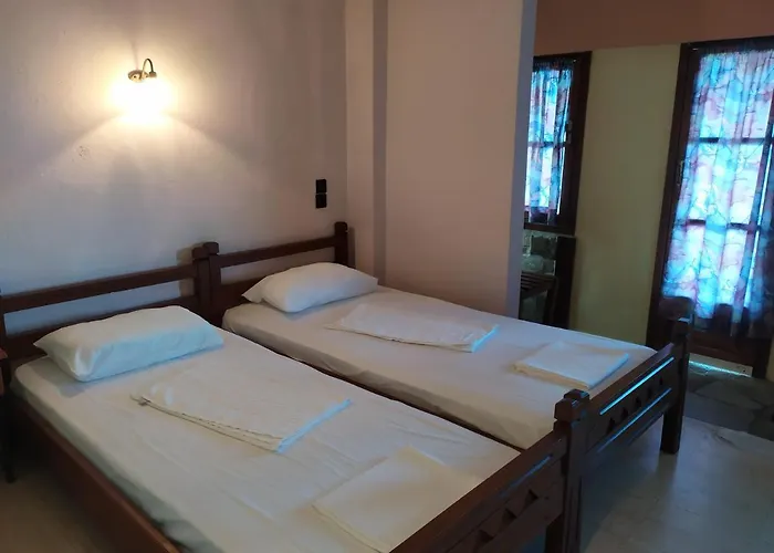 Double Studio Room With Two Single Beds